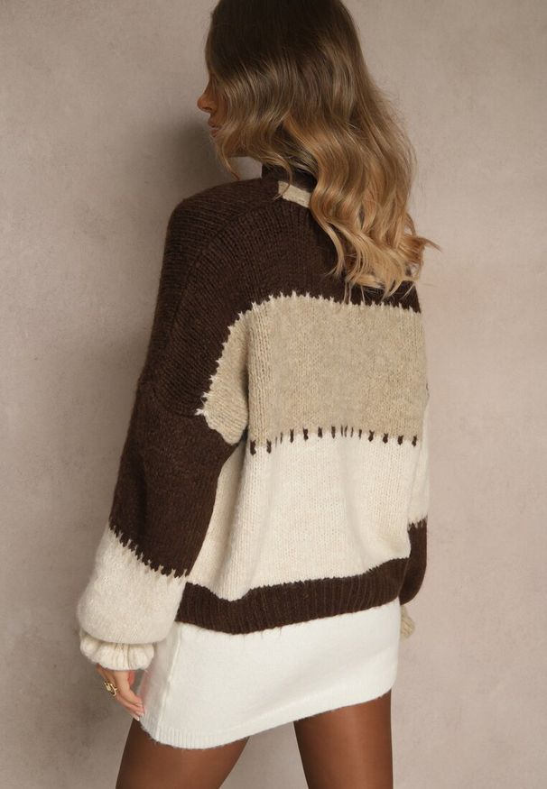 Renee - Brązowy Oversizowy Kardigan w Patchworkowym Stylu z Guzikami i Domieszką Wełny Atavita. Okazja: na co dzień. Kolor: brązowy. Materiał: wełna. Długość: długie. Wzór: aplikacja. Sezon: zima. Styl: casual