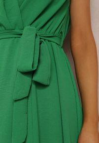 Renee - Zielona Sukienka Sofrysios. Kolor: zielony. Materiał: materiał, tkanina. Wzór: gładki. Typ sukienki: kopertowe. Styl: wizytowy. Długość: midi #4