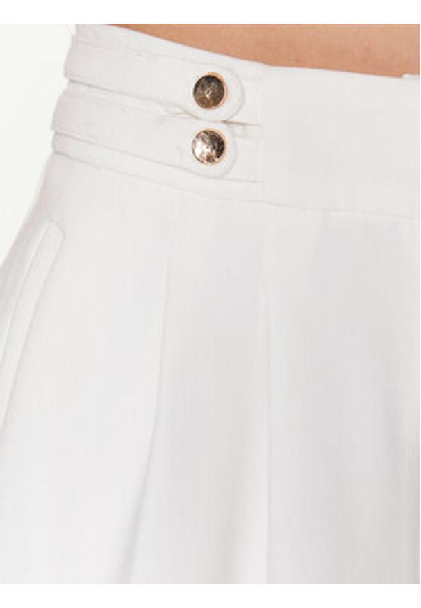 NAF NAF Spodnie materiałowe Efonda XENP57 Écru Regular Fit. Materiał: syntetyk