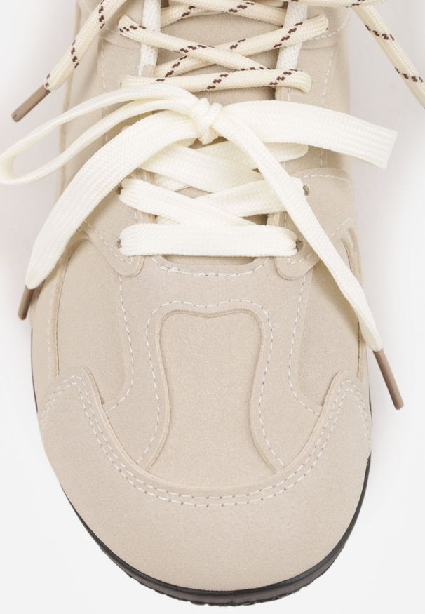 Born2be - Beżowe Sneakersy Ozdobione Przeszyciami i Podwójnym Sznurowaniem Coraera. Okazja: na co dzień. Zapięcie: sznurówki. Kolor: beżowy. Materiał: jeans, materiał. Wzór: aplikacja