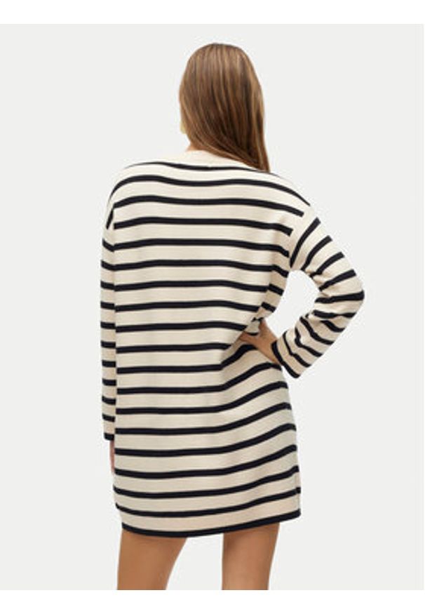Vero Moda Sukienka dzianinowa Saba 10309307 Beżowy Loose Fit. Kolor: beżowy. Materiał: syntetyk, wiskoza