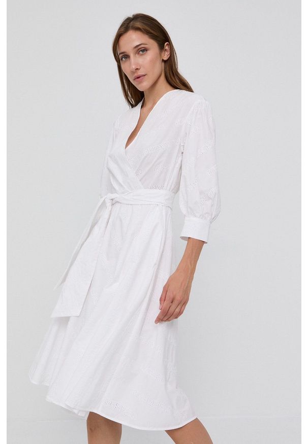 Karl Lagerfeld Sukienka bawełniana kolor biały midi rozkloszowana. Kolor: biały. Materiał: bawełna. Typ sukienki: rozkloszowane. Długość: midi