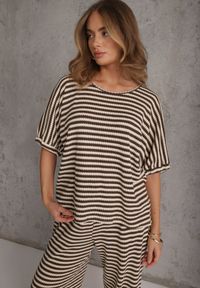 Renee - Beżowo-Brązowy Komplet Oversize Stylizowany na Dziergany T-shirt i Luźne Spodnie w Paski Relorin. Kolor: beżowy. Materiał: dziergany. Wzór: paski #8