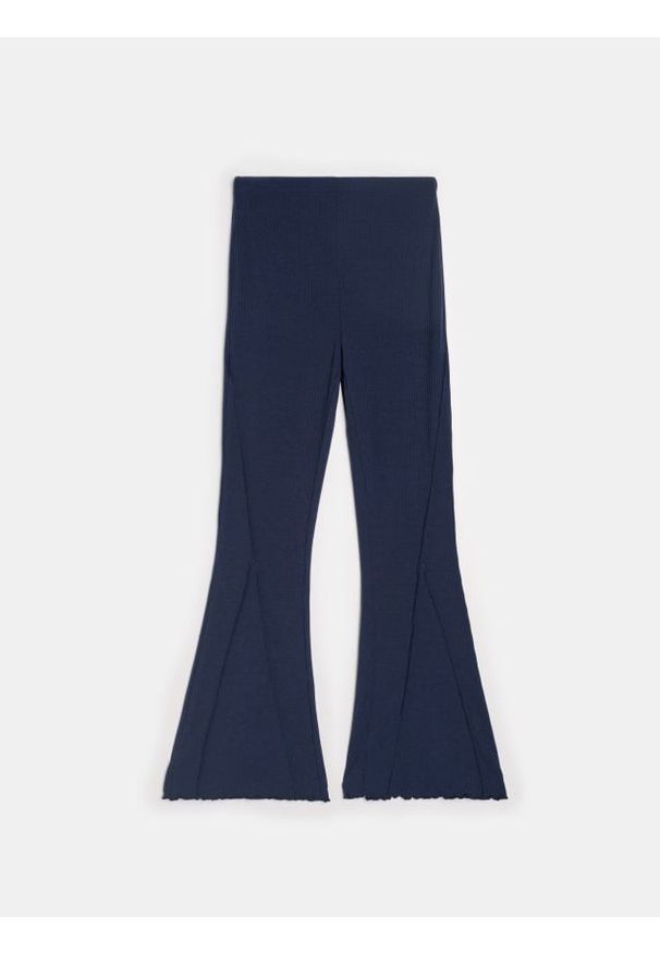 Sinsay - Prążkowane spodnie flare - granatowy. Kolor: niebieski. Materiał: prążkowany
