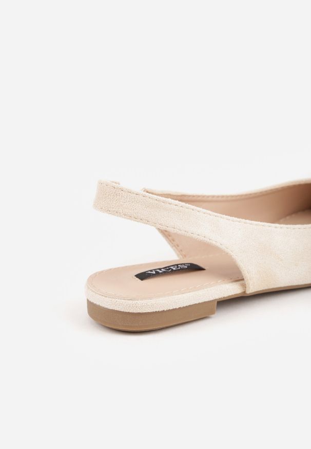 Born2be - Beżowe Sandały Slingback z Noskiem w Szpic Arrilla. Okazja: na co dzień, do pracy. Kolor: beżowy. Styl: casual, klasyczny, elegancki