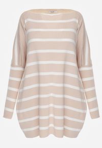 Renee - Beżowy Oversizowy Sweter z Rękawami o Fasonie Nietoperz i Wzorem w Paski Eistauma. Kolor: beżowy. Wzór: paski #3
