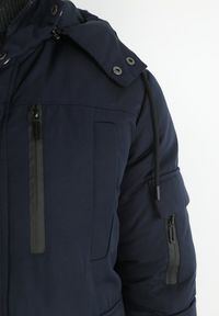 Born2be - Granatowa Kurtka Parka z Kapturem Lazora. Typ kołnierza: kaptur. Kolor: niebieski. Sezon: zima #7