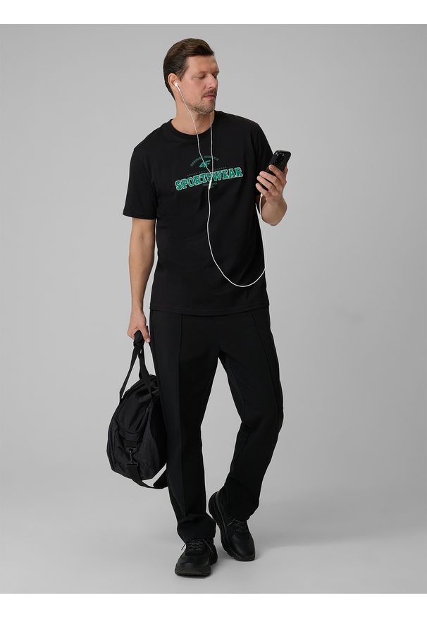 4f - 4F T-shirt regular z nadrukiem męski - czarny 3XL. Okazja: na co dzień. Kolor: czarny. Materiał: dzianina, bawełna, materiał. Wzór: nadruk. Styl: casual