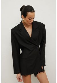 Marsala - Klasyczna marynarka w kolorze BLACK- GRACE-S/M. Materiał: poliester, wiskoza, tkanina. Wzór: gładki. Styl: klasyczny #1