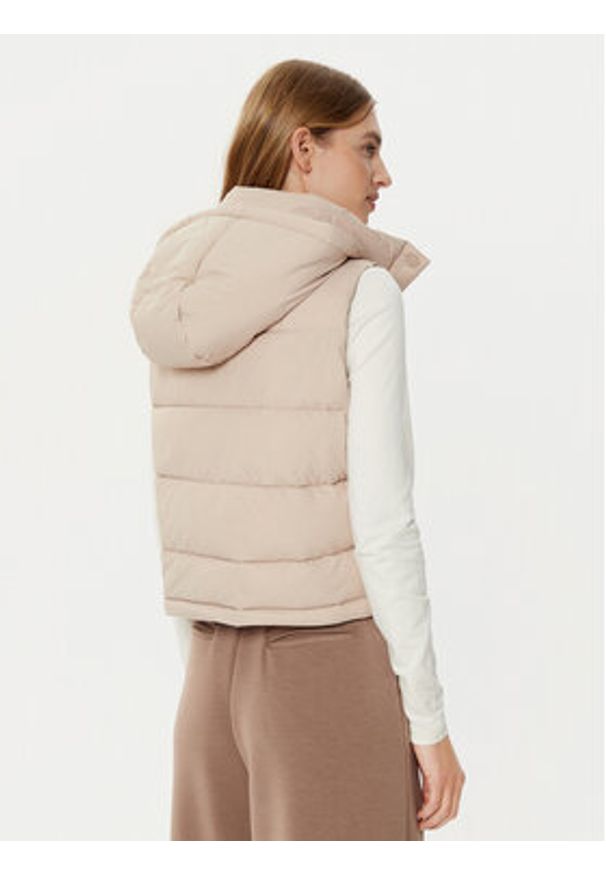 Guess Bezrękawnik V4RL02 WFYE2 Beżowy Regular Fit. Kolor: beżowy. Materiał: syntetyk. Długość rękawa: bez rękawów
