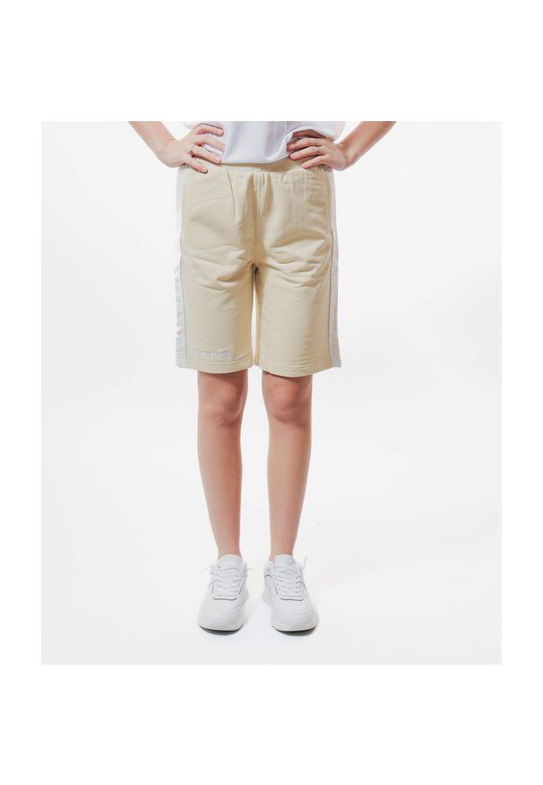 Szorty z paskiem Givova. Kolor: beżowy. Długość: krótkie. Wzór: paski. Sezon: lato