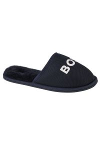 BOSS - Kapcie Boss Logo Slippers Jr J29312-849 niebieskie. Kolor: niebieski. Materiał: syntetyk. Szerokość cholewki: normalna. Sport: turystyka piesza #1