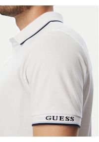 Guess Polo M6YP28 K4475 Biały Slim Fit. Typ kołnierza: polo. Kolor: biały. Materiał: bawełna #3