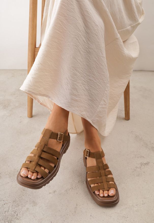 Born2be - Zielone Casualowe Sandały Gladiatorki VICES z Imitacji Zamszu Savaronei. Okazja: na co dzień. Zapięcie: pasek. Kolor: zielony. Materiał: zamsz. Sezon: lato. Styl: casual