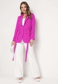 Born2be - Ciemnofioletowa Marynarka Jednorzędowa z Ozdobnym Paskiem i Klapami Orianella. Okazja: do pracy, na spotkanie biznesowe. Kolor: fioletowy. Materiał: jeans. Styl: elegancki, biznesowy #4