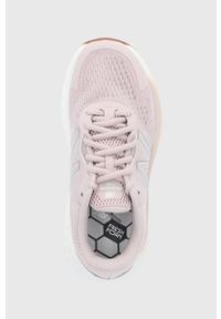New Balance Buty WEVOZCN1 kolor różowy na płaskiej podeszwie. Nosek buta: okrągły. Zapięcie: sznurówki. Kolor: różowy. Materiał: guma. Obcas: na płaskiej podeszwie. Sport: fitness #5