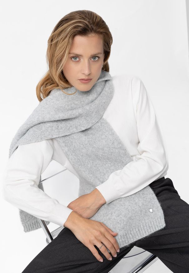 Volcano - Długi szal z wełną H-VELVET. Materiał: wełna. Wzór: prążki. Sezon: zima. Styl: elegancki