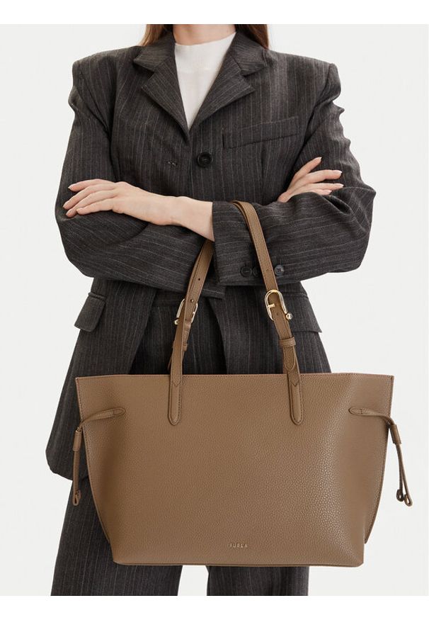 Furla Torebka Ava M WB02069 BX4329 CN 4619S Brązowy. Kolor: brązowy. Materiał: skórzane