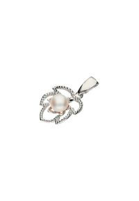 Polcarat Design - Srebrny wisiorek z perłą hodowlaną W 1956 perła. Materiał: srebrne. Kolor: srebrny. Wzór: aplikacja. Kamień szlachetny: perła