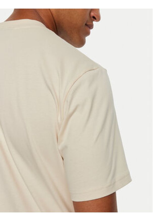 BALR. T-Shirt B1112.1266.911 Beżowy Regular Fit. Kolor: beżowy. Materiał: bawełna