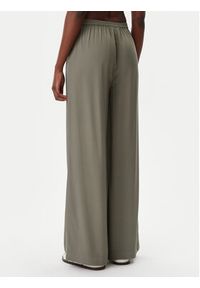 Calvin Klein Swimwear Spodnie materiałowe KW0KW02823 Zielony Relaxed Fit. Kolor: zielony. Materiał: wiskoza #5