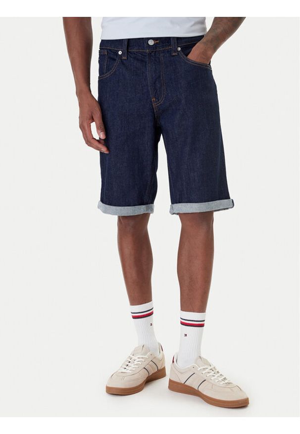 Tommy Jeans Szorty jeansowe Ronnie DM0DM23067 Granatowy Regular Fit. Kolor: niebieski. Materiał: bawełna