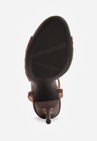 Renee - Brązowe Sandały VICES na Szpilce Zdobione Marszczeniem i Aplikacją Synalirea. Zapięcie: pasek. Kolor: brązowy. Wzór: aplikacja. Obcas: na szpilce. Styl: klasyczny, elegancki #3