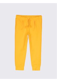 COCCODRILLO - Coccodrillo Spodnie dresowe WC2120101WIL Żółty Regular Fit. Kolor: żółty. Materiał: bawełna