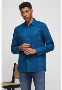 medicine - Medicine koszula lniana męska kolor zielony regular z kołnierzykiem klasycznym. Typ kołnierza: kołnierzyk klasyczny. Kolor: zielony. Materiał: len. Długość rękawa: długi rękaw. Długość: długie. Wzór: gładki. Styl: klasyczny #4