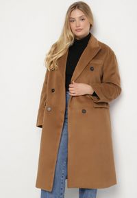 Born2be - Brązowy Płaszcz o Dwurzędowym Kroju z Kieszeniami Sileti. Okazja: na spacer, na co dzień. Kolor: brązowy. Materiał: jeans. Styl: elegancki, casual #3