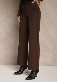 Renee - Brązowy Komplet Garniturowy z Wiskozą Spodnie Wide Leg i Marynarka na Guzik Tevrina. Kolor: brązowy. Materiał: wiskoza #2