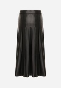 Born2be - Czarna Rozkloszowana Spódnica z Imitacji Skóry Zdobiona Plisami Tusbella. Okazja: na co dzień. Kolor: czarny. Materiał: skóra. Wzór: aplikacja. Styl: casual, elegancki #6