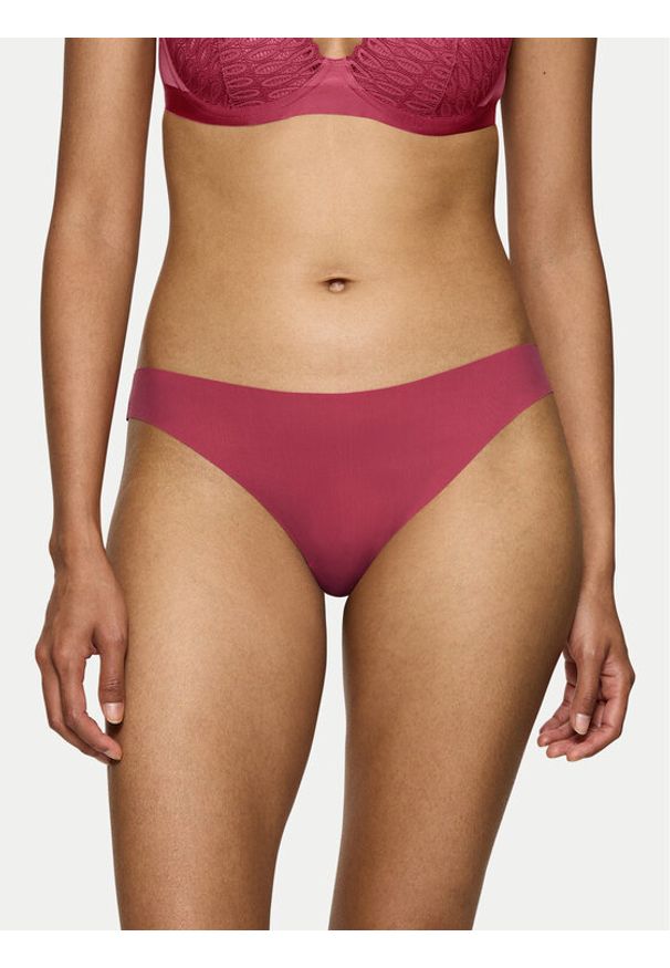 Triumph Stringi Pretty 10222212 Czerwony. Kolor: czerwony. Materiał: syntetyk