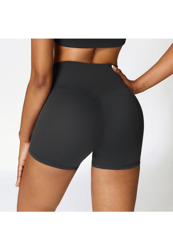 Intica - Krótkie legginsy sportowe z wysokim stanem i oddychającym materiałem Betsi. Stan: podwyższony. Kolor: szary. Materiał: materiał. Długość: krótkie. Sport: fitness