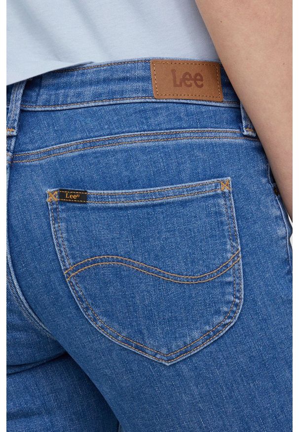 Lee Jeansy SCARLETT MID LEXI damskie medium waist. Kolor: niebieski