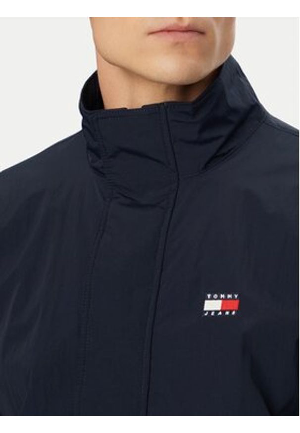 Tommy Jeans Kurtka przejściowa DM0DM22738 Granatowy Regular Fit. Kolor: niebieski. Materiał: syntetyk