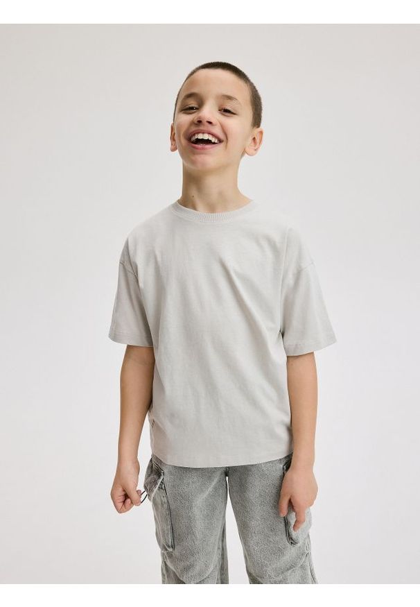 Reserved - Bawełniany t-shirt oversize - jasnoszary. Kolor: szary. Materiał: bawełna
