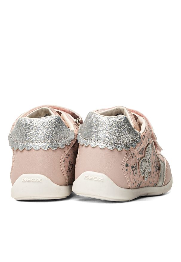 Geox - Sneakersy dziecięce beżowe GEOX B Elthan Girl. Kolor: beżowy. Materiał: skóra, syntetyk, guma, materiał. Wzór: aplikacja, motyw z bajki. Sport: turystyka piesza