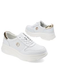 Białe Sneakersy Filippo Modne Obuwie Damskie. Kolor: biały