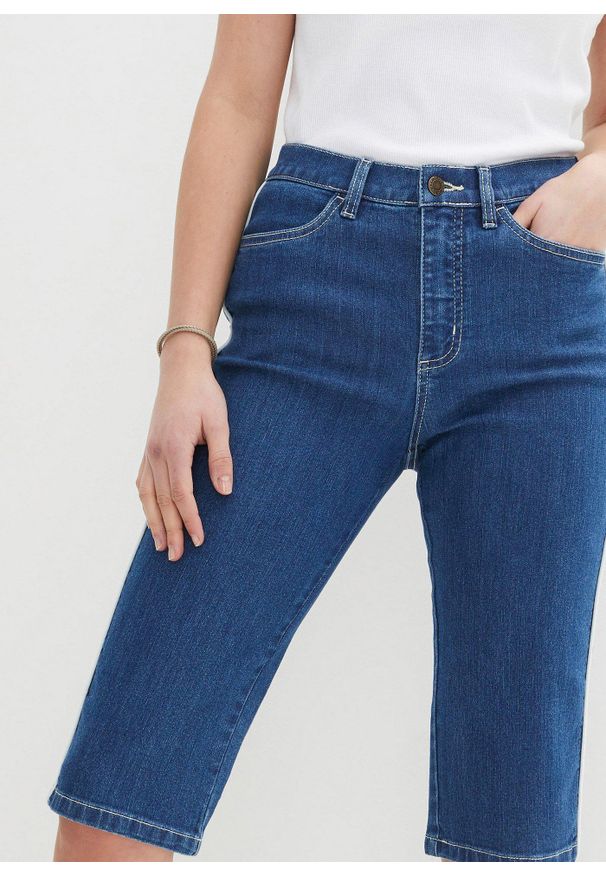 bonprix - Bermudy dżinsowe ze stretchem. Kolor: niebieski