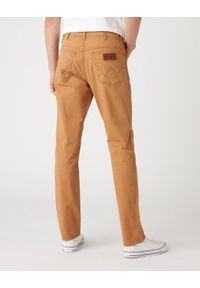 Wrangler - SPODNIE MĘSKIE WRANGLER TEXAS SLIM BISCUIT W12SWA012 112126530