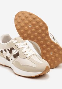 Born2be - Czarno-Białe Sneakersy z Geometrycznym Wzorem Rilestra. Okazja: na co dzień, na spacer. Kolor: czarny. Materiał: jeans. Wzór: geometria. Sport: turystyka piesza