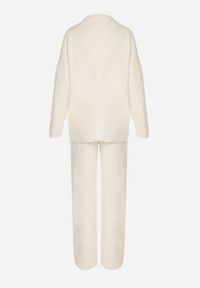 Born2be - Biały Dzianinowy Komplet z Wełną Spodnie i Sweter Tesira. Kolor: biały. Materiał: dzianina, wełna #6