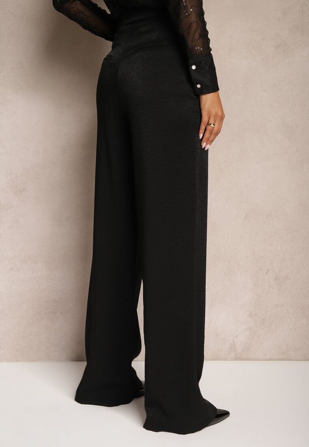 Renee - Czarne Eleganckie Spodnie z Wiskozy o Szerokich Nogawkach Tiamase. Okazja: na imprezę. Kolor: czarny. Materiał: wiskoza. Wzór: aplikacja. Styl: elegancki
