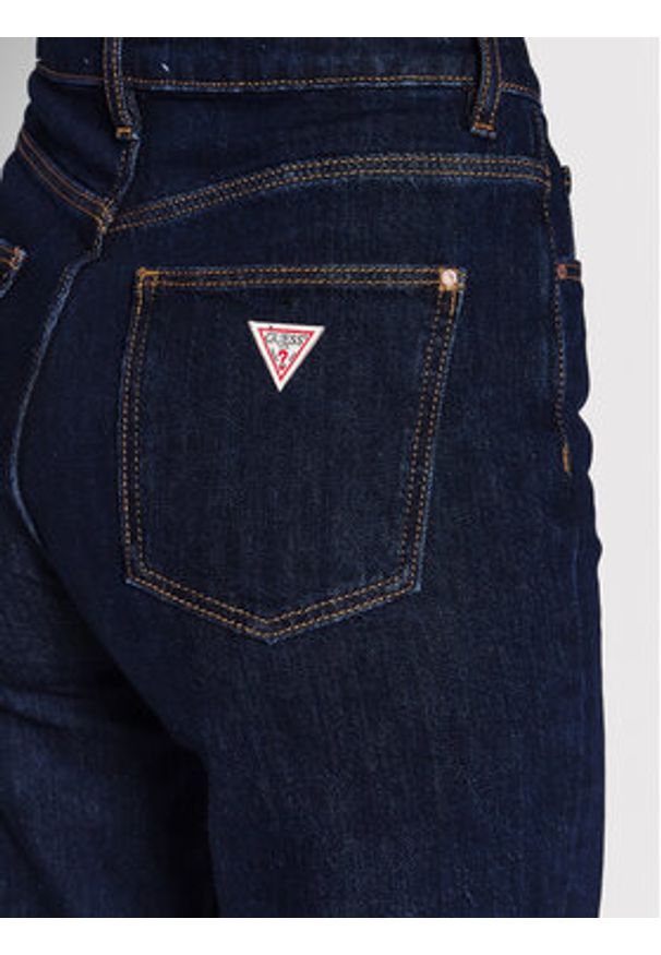 Guess Jeansy W2YA21 D4NH4 Granatowy Tapered Leg. Kolor: niebieski