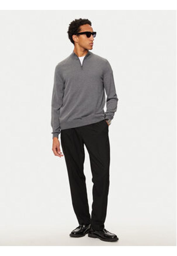 BOSS - Boss Sweter Ebenji 50528300 Szary Regular Fit. Kolor: szary. Materiał: wełna