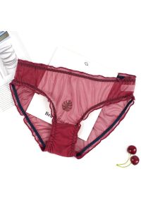 Intica - Majtki z niskim stanem z delikatnego materiału na ciepłe dni Violet. Stan: obniżony. Kolor: czerwony. Materiał: materiał. Długość: długie