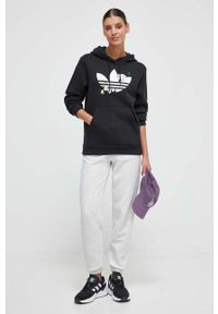 adidas Originals bluza damska kolor czarny z kapturem z nadrukiem. Typ kołnierza: kaptur. Kolor: czarny. Materiał: materiał. Wzór: nadruk #3