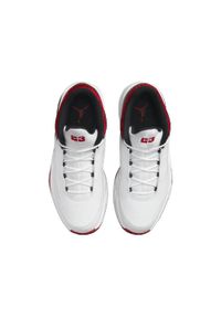 Buty do chodzenia męskie Nike Jordan Max Aura 3. Zapięcie: sznurówki. Kolor: biały, czerwony, wielokolorowy. Materiał: materiał, syntetyk, tkanina. Szerokość cholewki: normalna. Sport: turystyka piesza