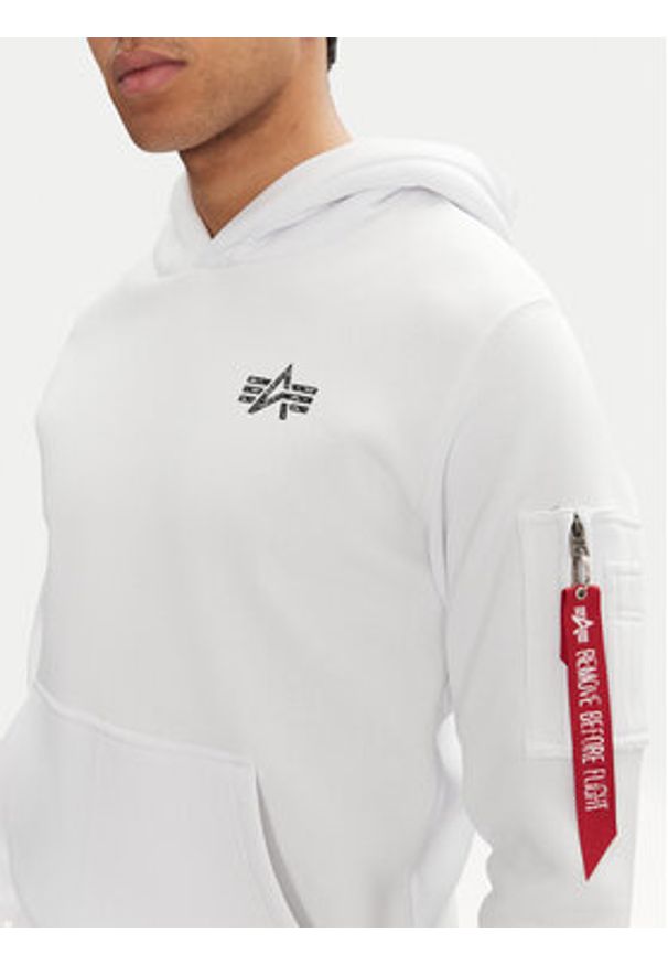 Alpha Industries Bluza Signature Back Print 148341 Biały Regular Fit. Kolor: biały. Materiał: bawełna. Wzór: nadruk